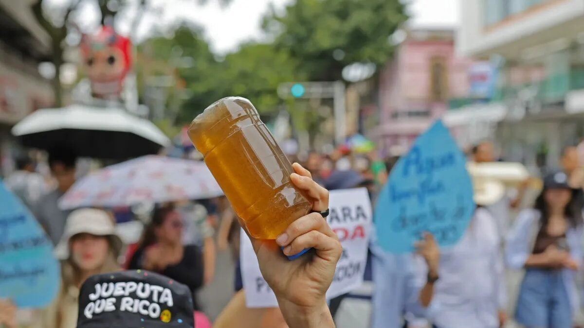 puntoielector com la indignacion ciudadana por el agua sucia pone a