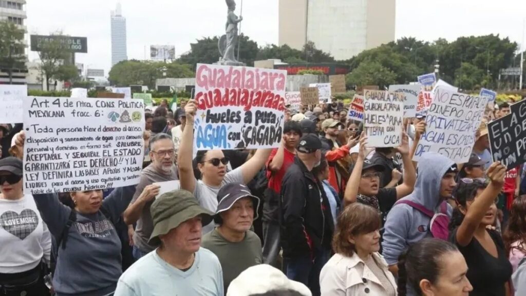 La resaca política de la marcha por el agua en Guadalajara: exigencias de transparencia y el pulso entre gobiernos