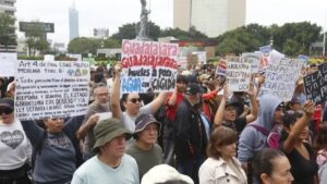 La resaca política de la marcha por el agua en Guadalajara: exigencias de transparencia y el pulso entre gobiernos